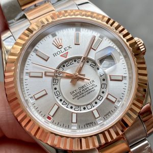 SKY-DWELLER TWO-TONE 42 ROSE GOLD BEZEL GREY DIAL - Image 4