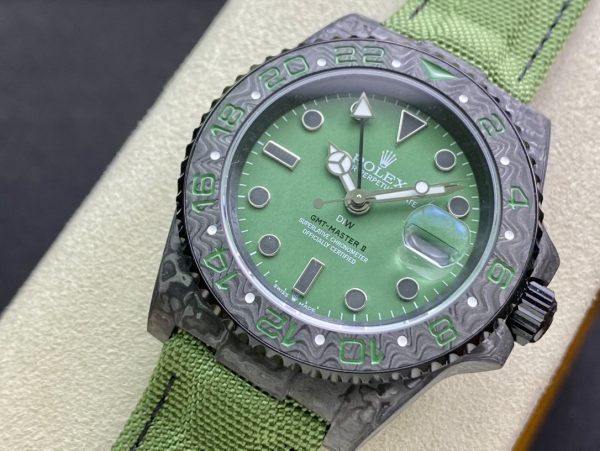 GMT - MASTER II CARBON CASE KHAKI DIAL - Image 3
