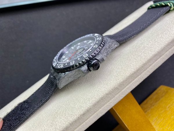 GMT - MASTER II CARBON CASE WHITE - Image 6