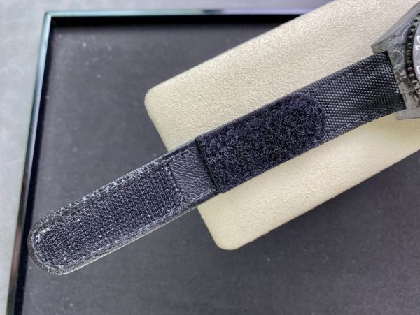 GMT - MASTER II CARBON CASE WHITE - Image 9