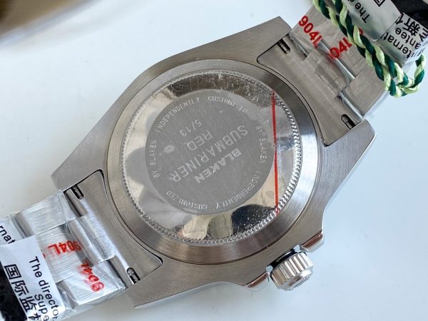 GMT-MASTER II CUSTOM GREEN BLACK BEZEL LIMITED EDITION - Image 9