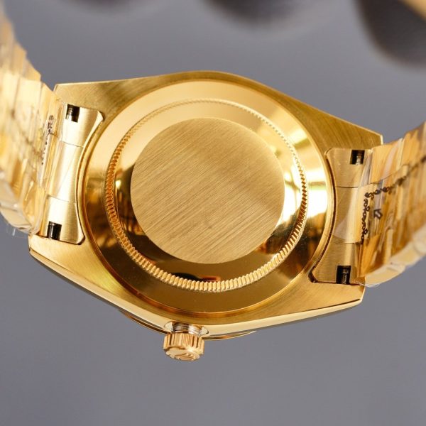 DATEJUST 41MM GOLD SMOOTH BEZEL DIAMOND NUMERALS - Image 9