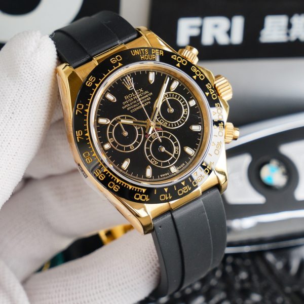 DAYTONA 40MM GOLD CASE BLACK RUBBER STRAP - Image 2