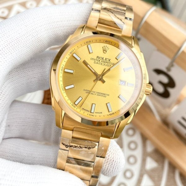 DATEJUST 40MM SMOOTH BEZEL GOLD STEEL - Image 3