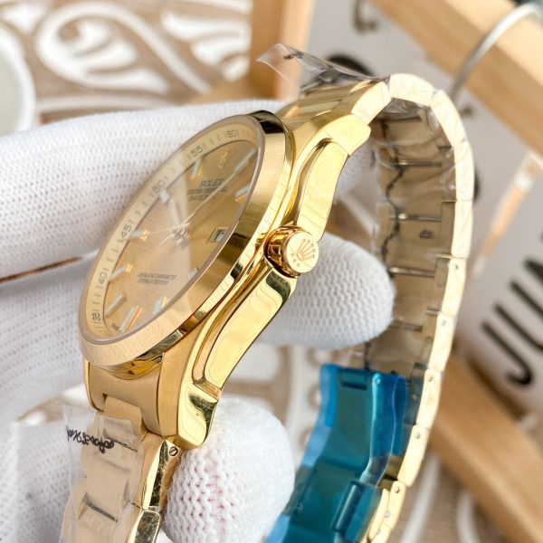 DATEJUST 40MM SMOOTH BEZEL GOLD STEEL - Image 7