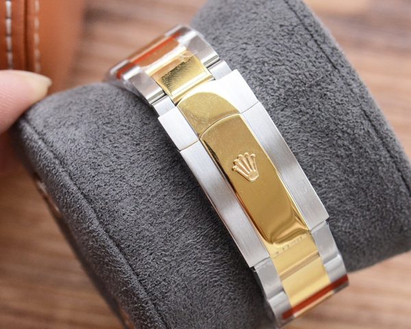 EXPLORER 41MM TWO-TONE - Image 4