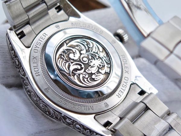 MILGAUSS 40 HAND ENGRAVED CASE BLACK DIAL - Image 7