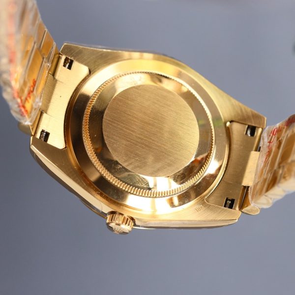DAY-DATE 40 GOLD CASE JUBILEE BRACELET - Image 8