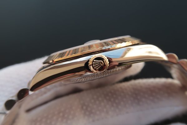 DATEJUST II GOLD STEEL WHITE DIAL ARABIC NUMERALS - Image 4