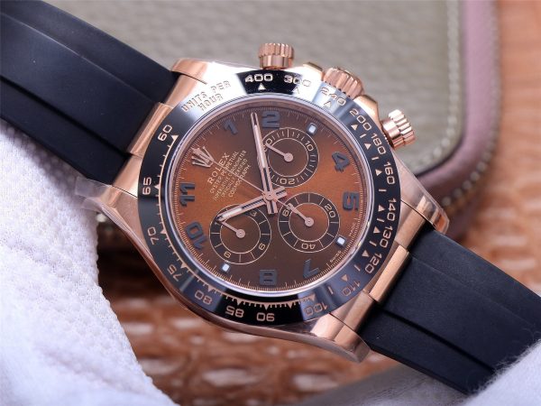 DAYTONA ROSE GOLD CASE 40MM CHOCOLATE DIAL RUBBER STRAP - Image 2