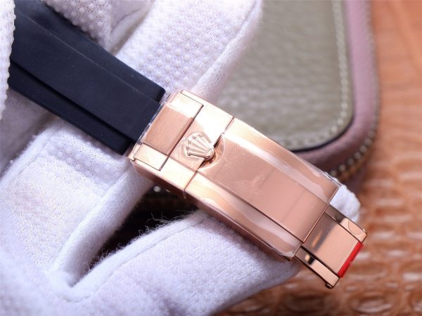 DAYTONA ROSE GOLD CASE 40MM CHOCOLATE DIAL RUBBER STRAP - Image 8
