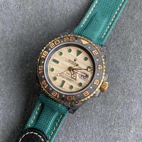 GMT-MASTER II CUSTOM CARBON CREAM DIAL - Image 3