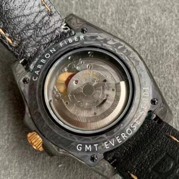 GMT-MASTER II CUSTOM CARBON CREAM DIAL - Image 4