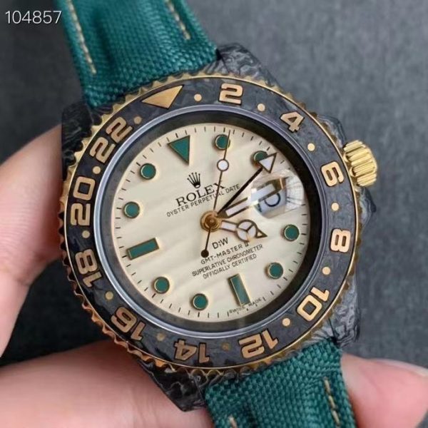 GMT-MASTER II CUSTOM CARBON CREAM DIAL - Image 2